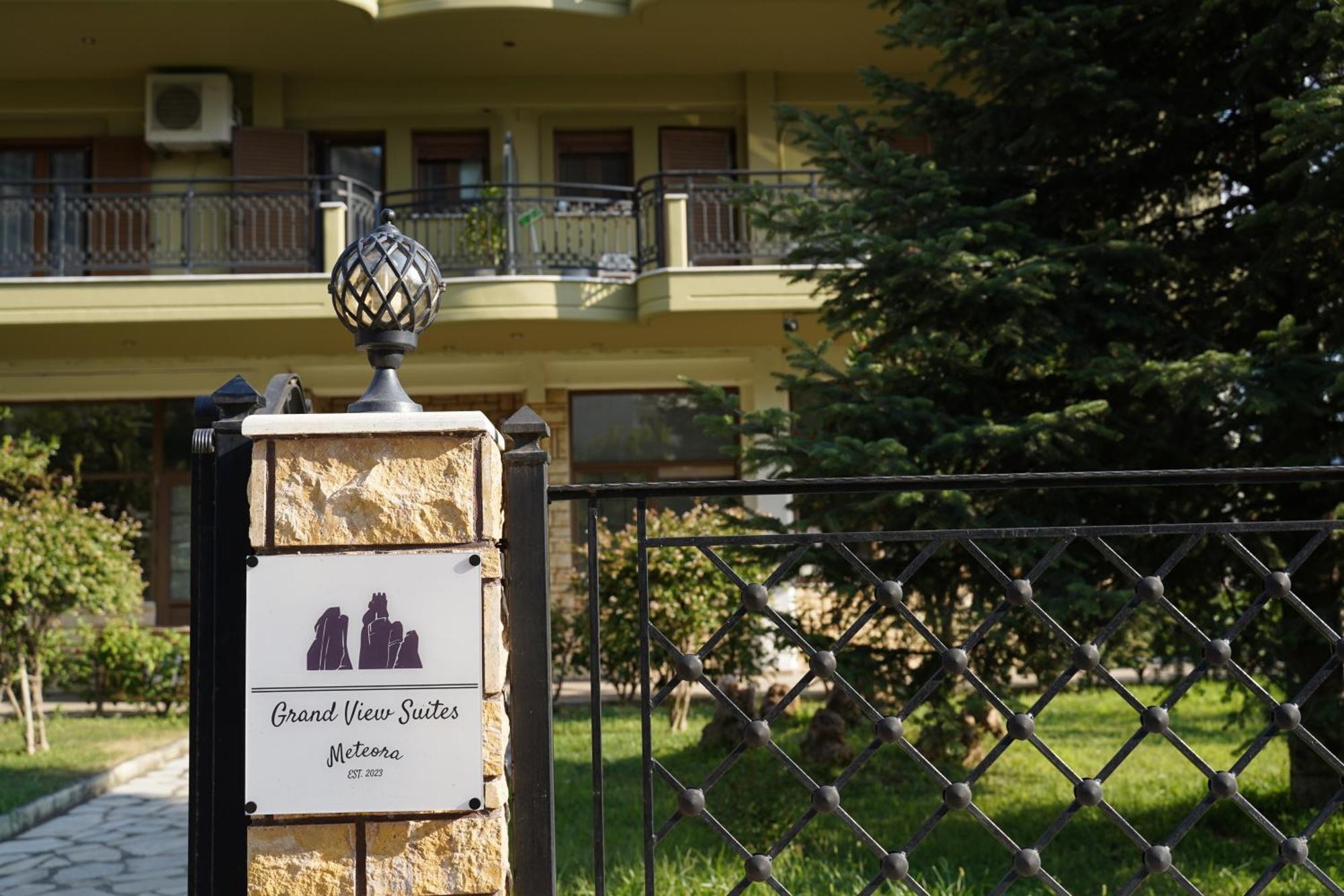 Grand View Suites Meteora Kalabáka Exterior foto